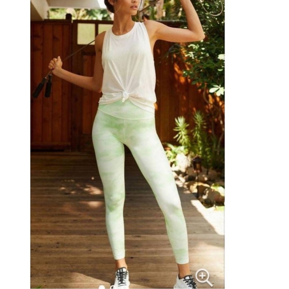 Free People Movement • Good Karma Electric Athletic Leggings Size XS / Small NEW - Picture 2 of 11